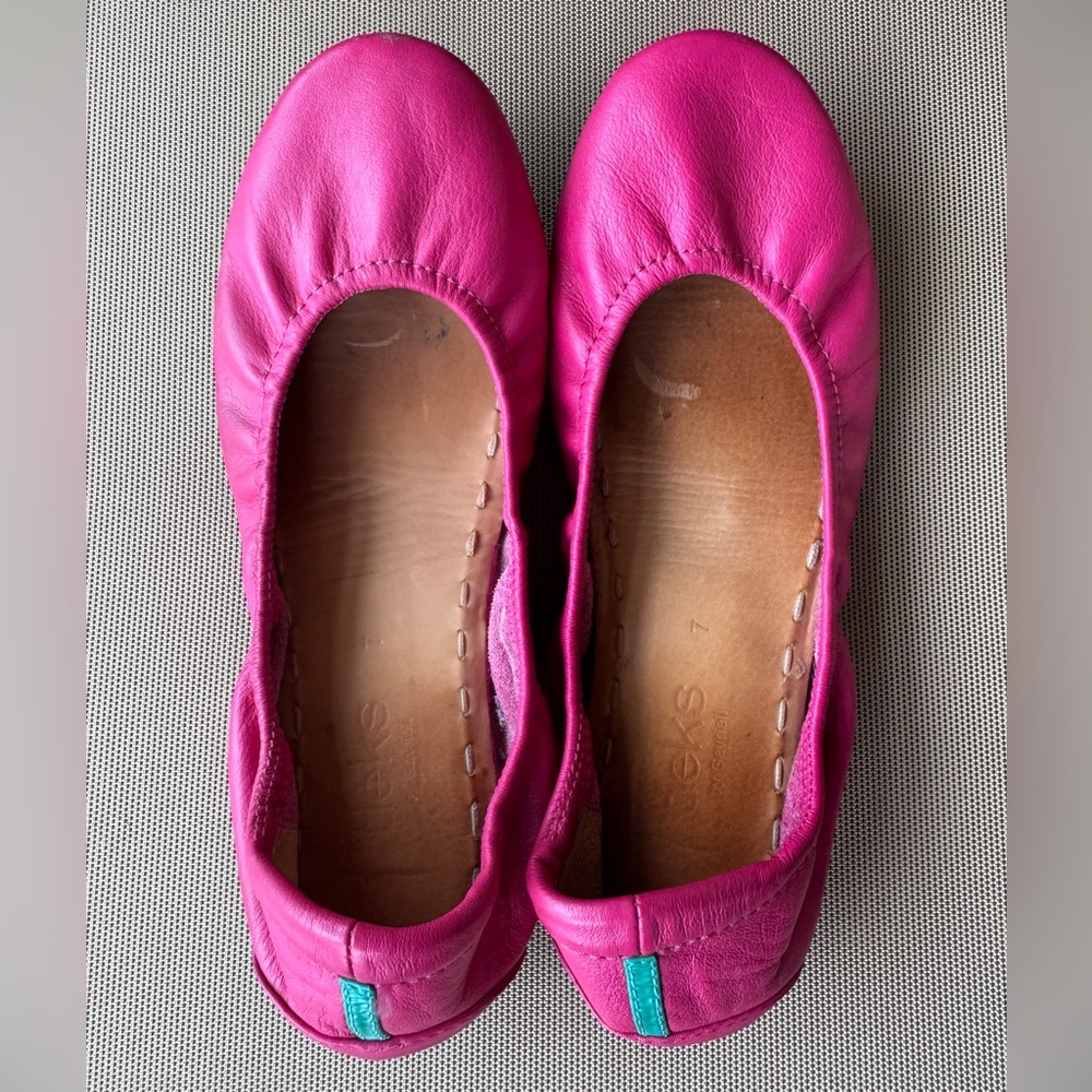 Tieks Fuchsia Leather Loafers